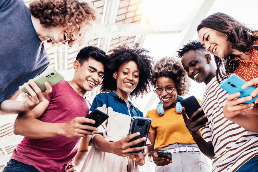 Foto de blog bancolombia: https://blog.bancolombia.com/tendencias/comunidades-digitales-podcast/